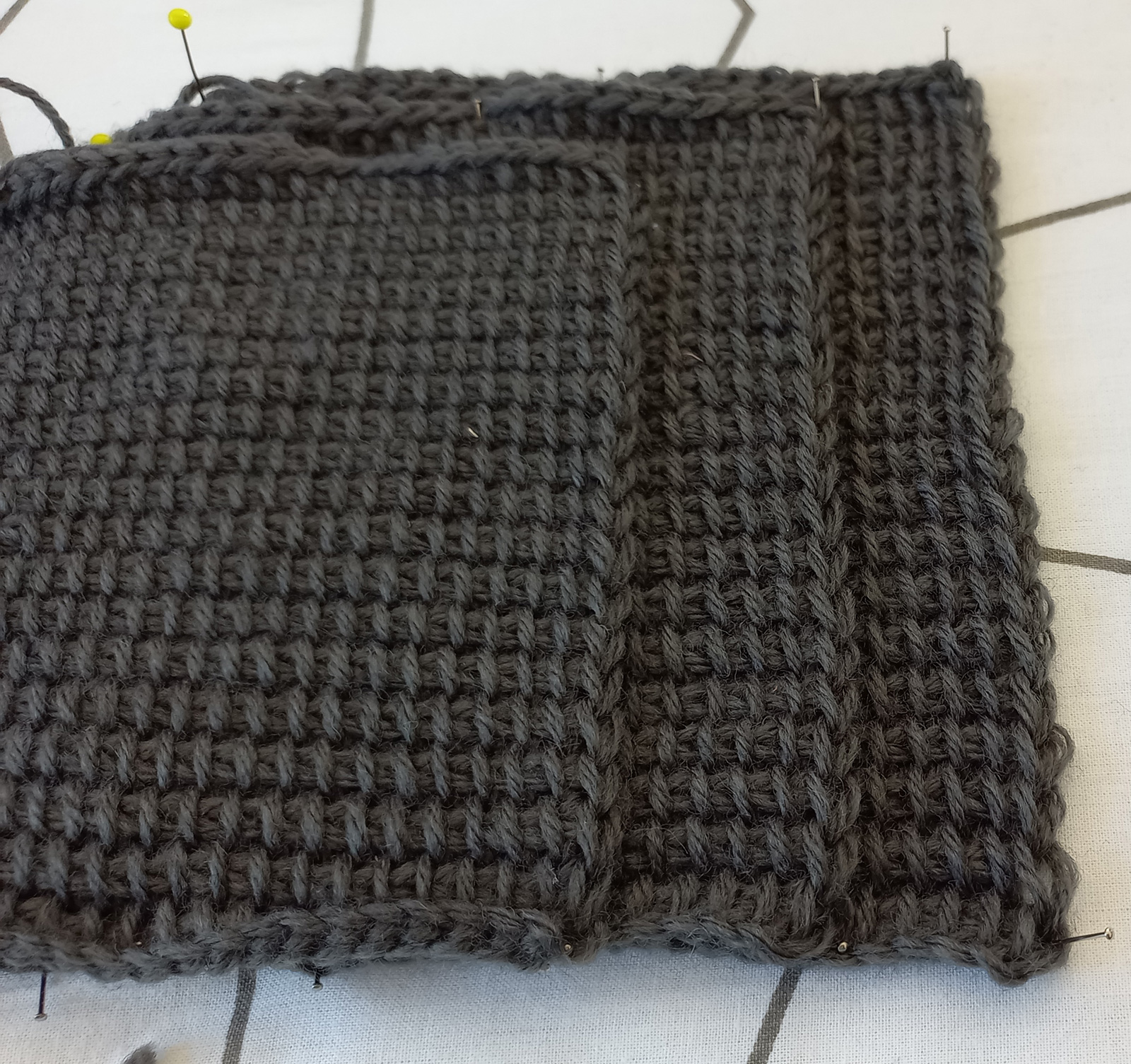 Tunisian crochet: curling and hook size